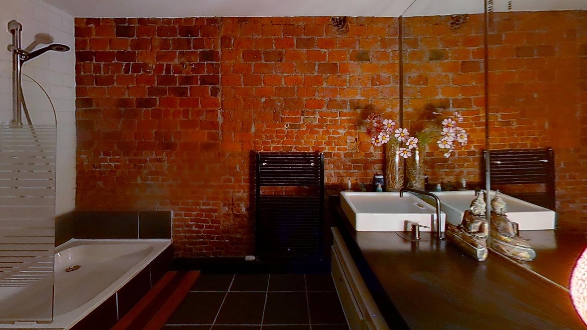 Nice And Cosy Place With Jacuzzi And Sauna To Relax In The Centre Of Anversa Esterno foto
